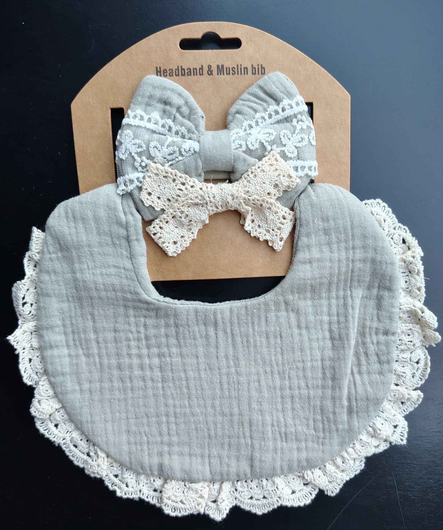 Bib Set