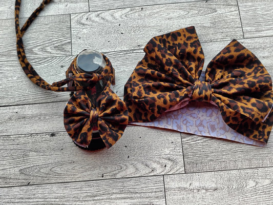 Leopard Bow